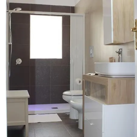 Nel Cuore Del Vomero Апартаменты *