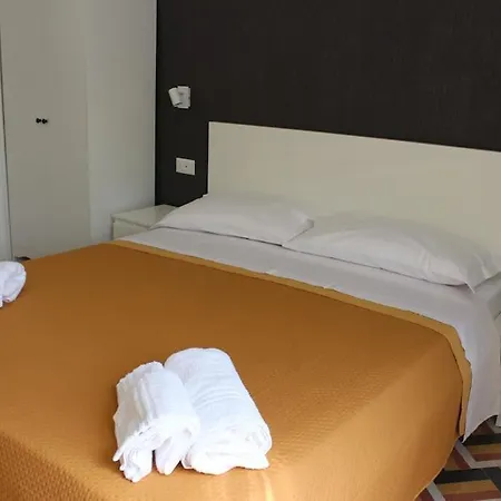 Nel Cuore Del Vomero Апартаменты *